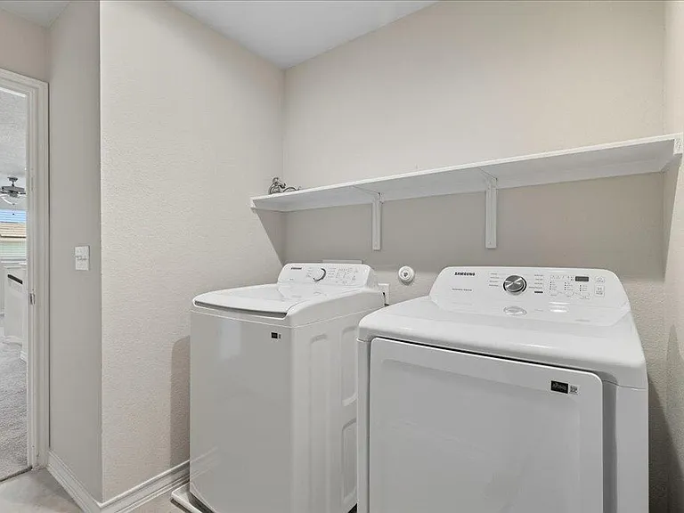 3801 Soft Shore Ln — Photo 15