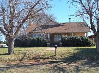 912 Waco St, Colorado City, TX 79512