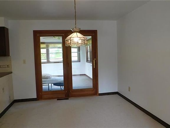 4th image of 3196 Chalmers Ave