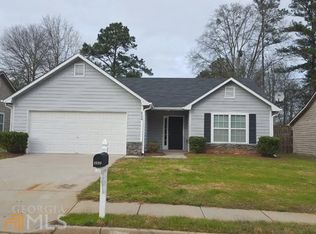 8590 Guthrie Dr, Riverdale, GA 30274