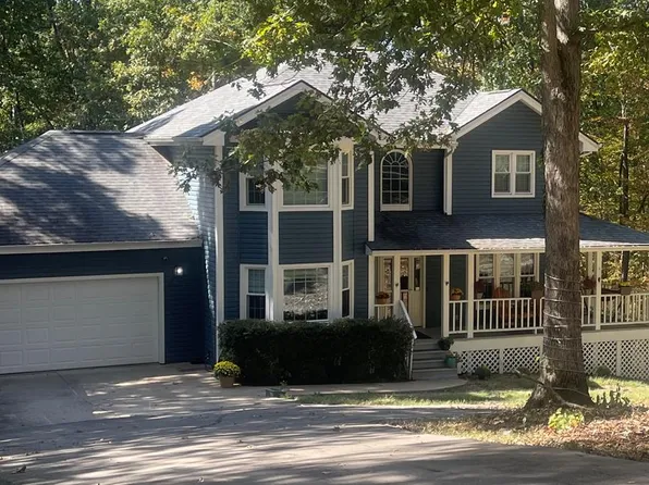 10775 Rosewood Ln, Athens, OH 45701