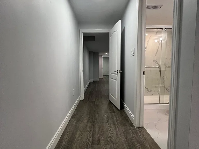 8 Evanwood Cres #BASEMENT — Photo 8