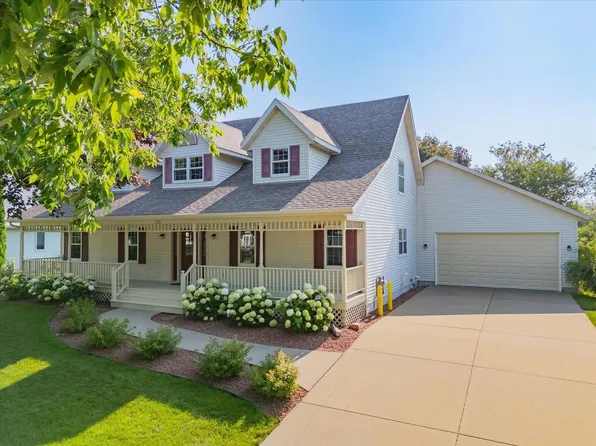721 South 2nd Street, Mount Horeb, WI 53572