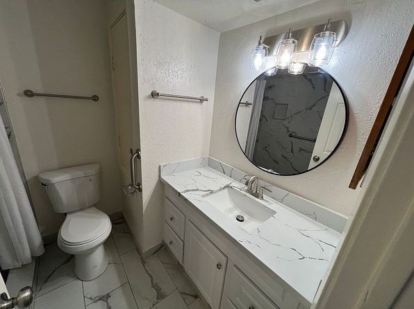 17401 Red Oak Dr APT 85