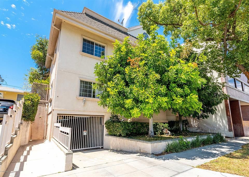 747 N Hollywood Way #104