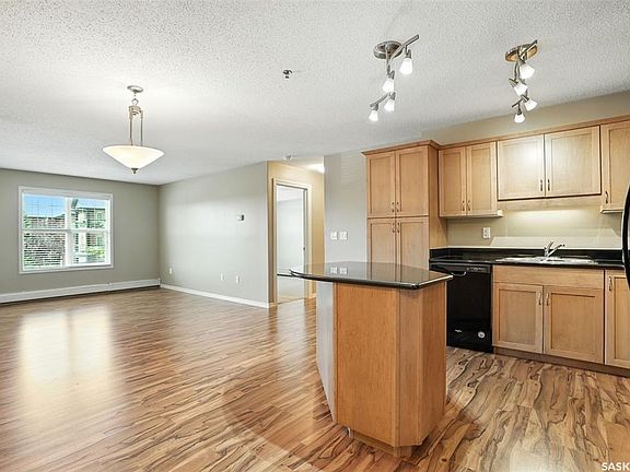 3rd image of 103 Wellman Cres #215B