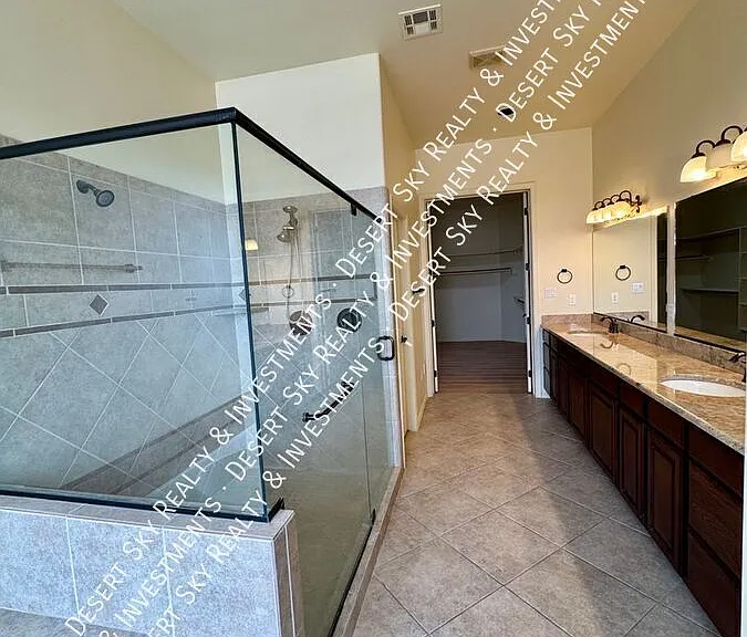 4334 Capistrano Ave — Photo 30