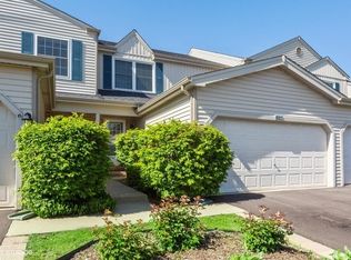 1933 Bayview Ln, Aurora, IL 60506