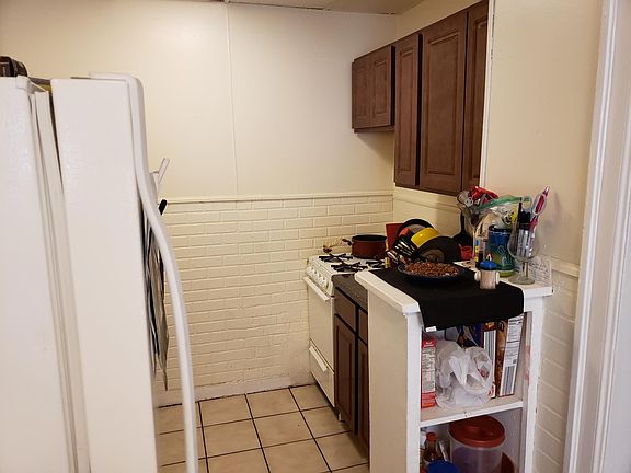 3rd image of 4549 N Christiana Ave APT 1