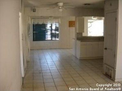2nd image of 3011 Goosecreek St