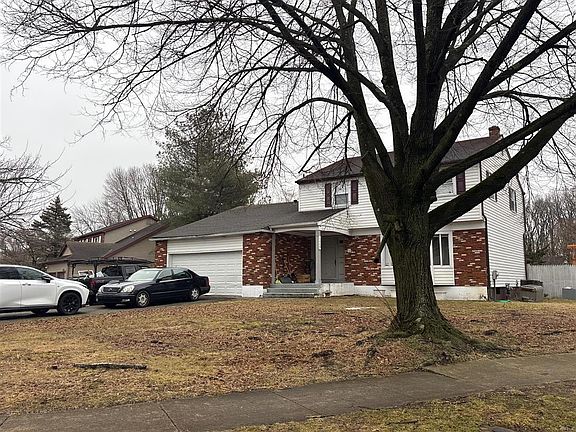 2nd image of 1968 Birchwood Park Dr N
