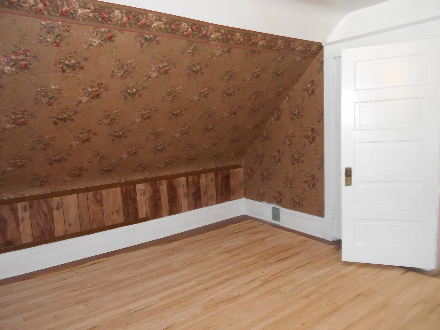 2 bed, 953 sqft, $1,699 — Photo 3