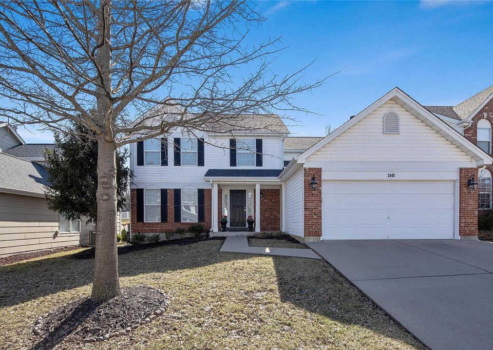 1st image of 2440 Hickory Manor Dr
