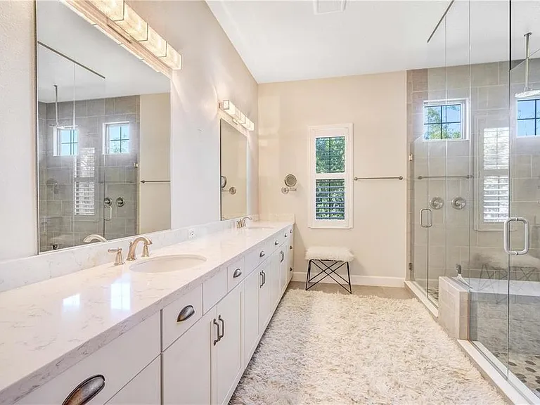 8449 Via Vittoria Way — Photo 18