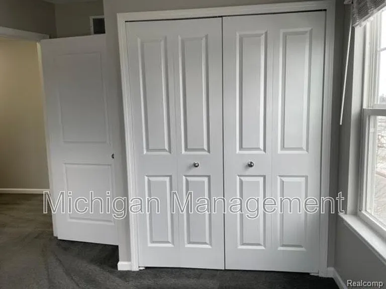 411 Wright St — Photo 18