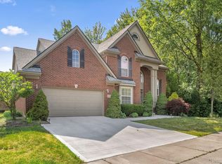 42620 White Hart Blvd, Canton, MI 48188