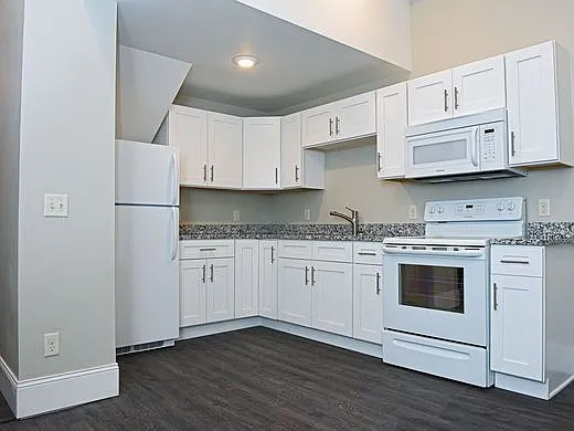 201 N Spring Ave #1-8 — Photo 4