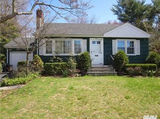 244 Lenox Rd, Huntington Station, NY 11746