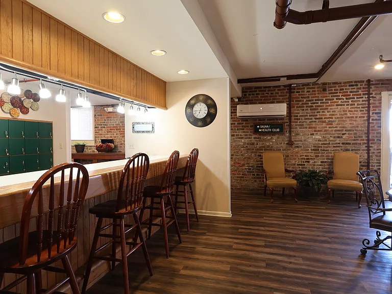 Lofts at Greensborough Court — Photo 6