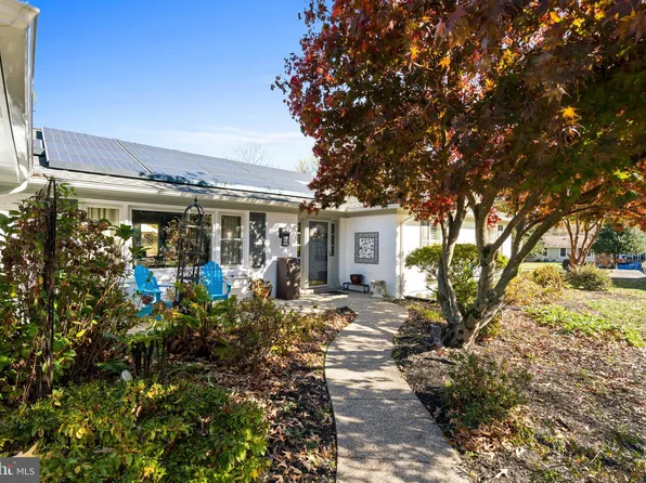 4533 Hornbeam Dr, Rockville, MD 20853