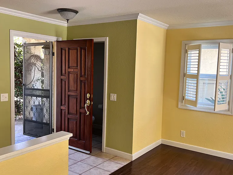 10993 Avenida De Los Lobos — Photo 5