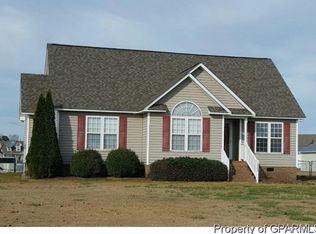 1062 Beddards Crossing Dr, Grimesland, NC 27837