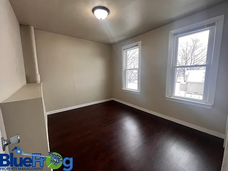 901 Harvey St #4 — Photo 8