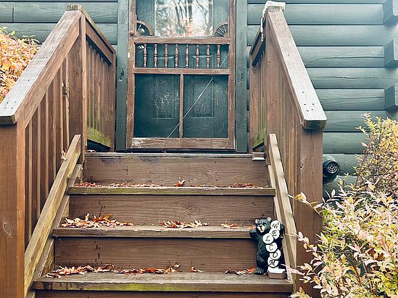 Second entrance for roomate