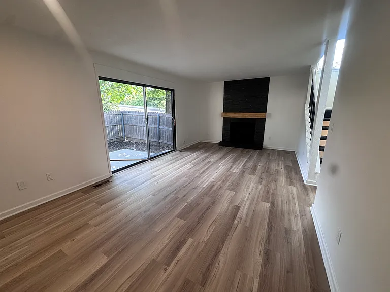 W 108th Pl — Photo 9