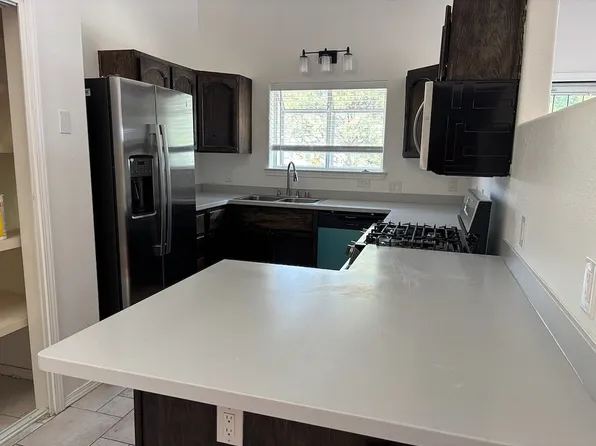 815 Saguaro St, Bloomfield, NM 87413