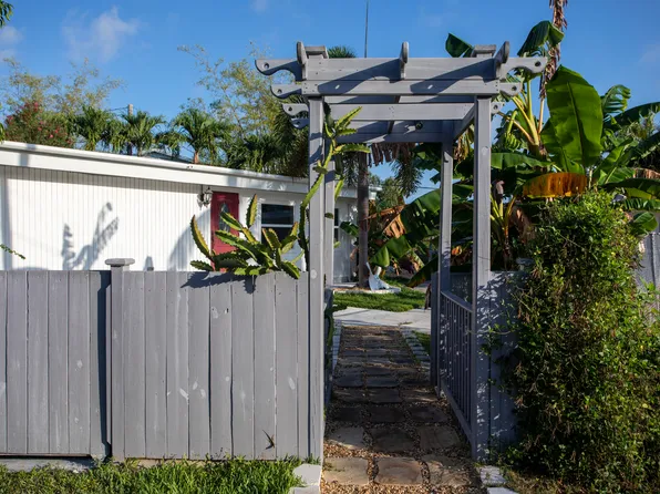 35 Dondi Rd, Key West, FL 33040