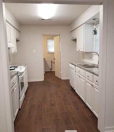 2nd image of 10707 Welcome Hites Dr