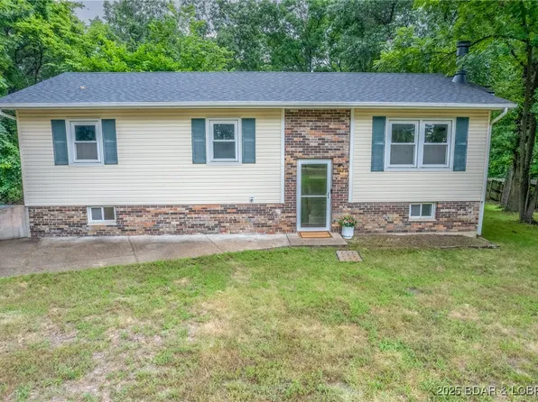 134 N Shore Dr, Lake Ozark, MO 65049
