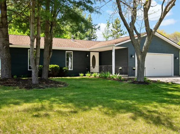 1313 Commonwealth Dr, Fort Atkinson, WI 53538