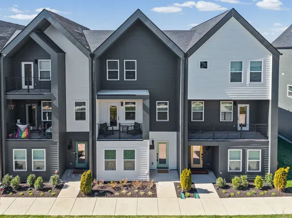 550 Markham St Unit 33, Nashville, TN 37214