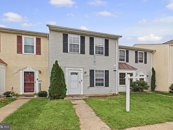 3rd image of 7834 Gateshead Ln
