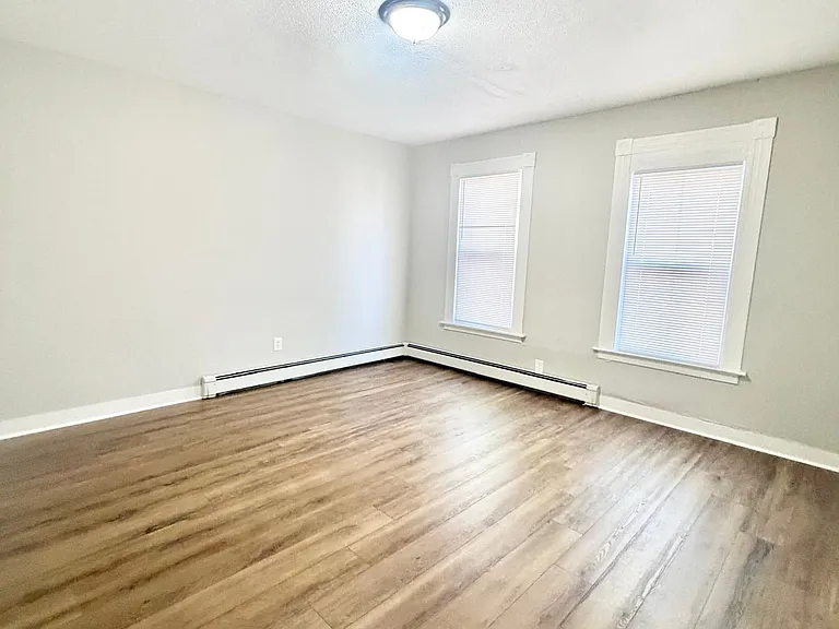38 Daggett St #1 — Photo 7