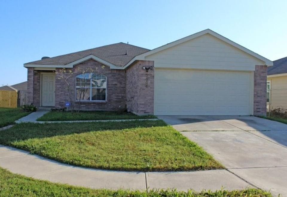 1st image of 3204 Fry Ct