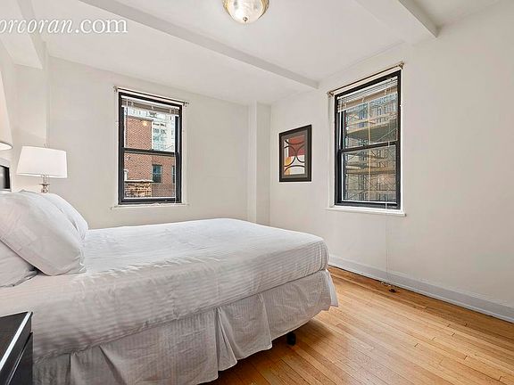 3rd image of 240 E 79th St APT 4C