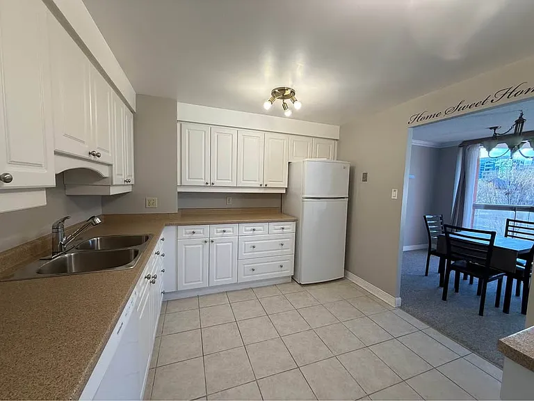 600 Talbot St #308 — Photo 12