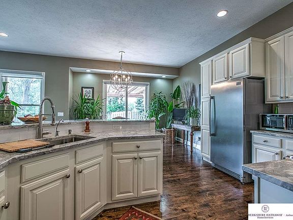 5th image of 13969 Jaynes St