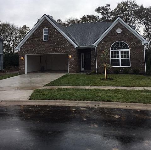 1st image of 447 Estrella Dr