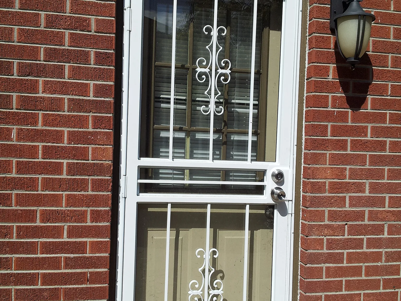 4 bed, 1706 sqft, $2,700 — Photo 2
