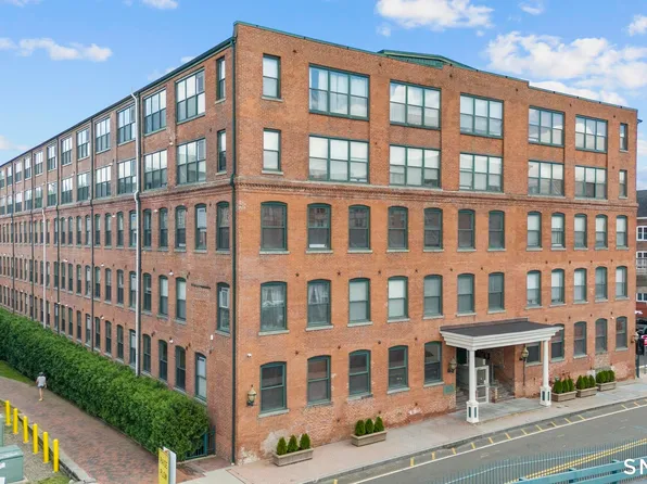 145 Canal Street #8, Shelton, CT 06484