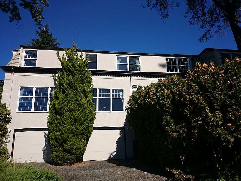 2nd image of 3008 W Laurelhurst Dr NE
