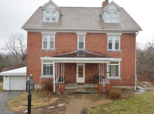 2717 Ridge Rd, Finleyville, PA 15332