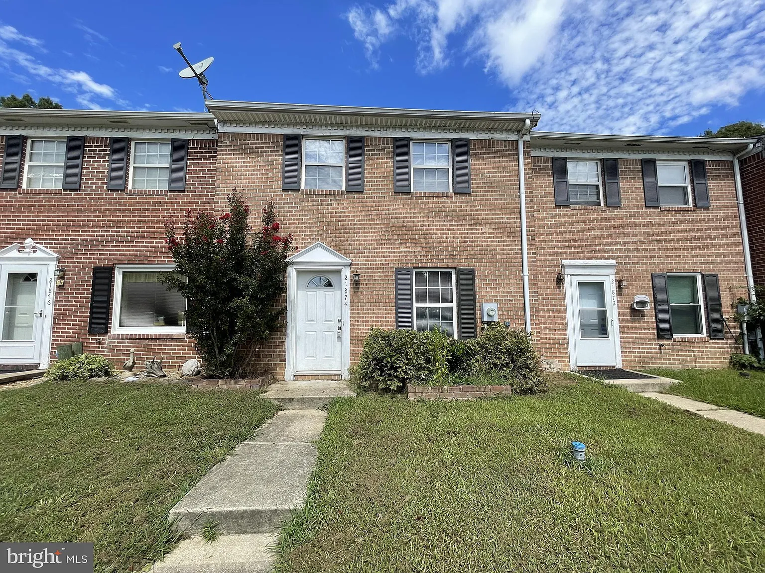2 bed, 2.5 bath, 1120 sqft, $1,550 — Photo 1