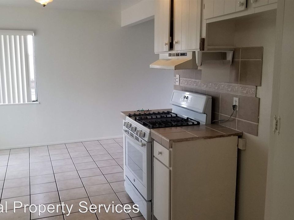 1st image of 286 Banner Ave