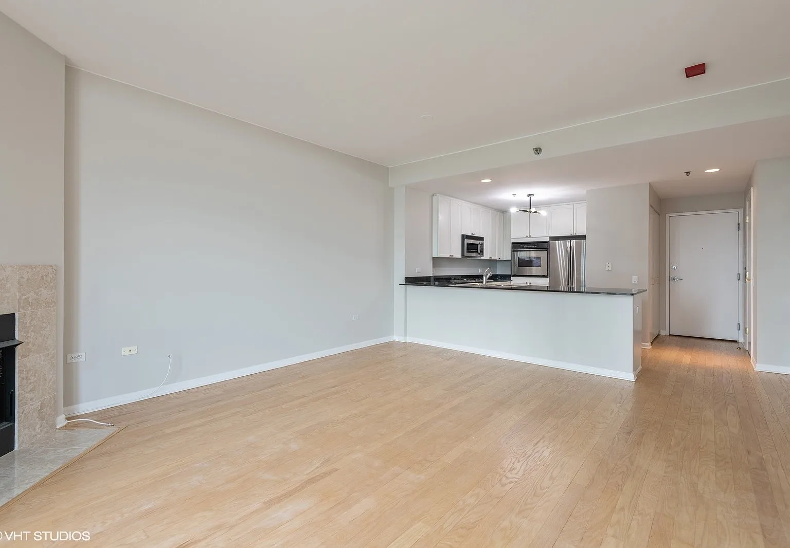1 bed, 1.5 bath, $2,650 — Photo 4