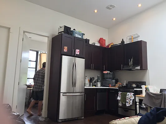 Rented by Rennit Inc. | media 78